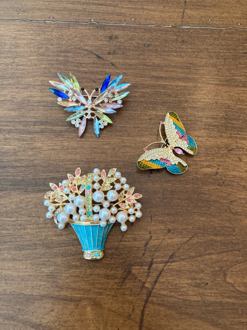 SET of 3 Multicolor crystal Floral Pearl butterfly brooches.